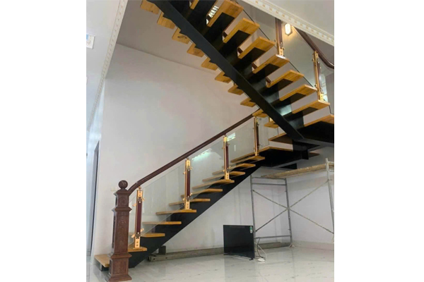 làm cầu thang sắt tại nam định