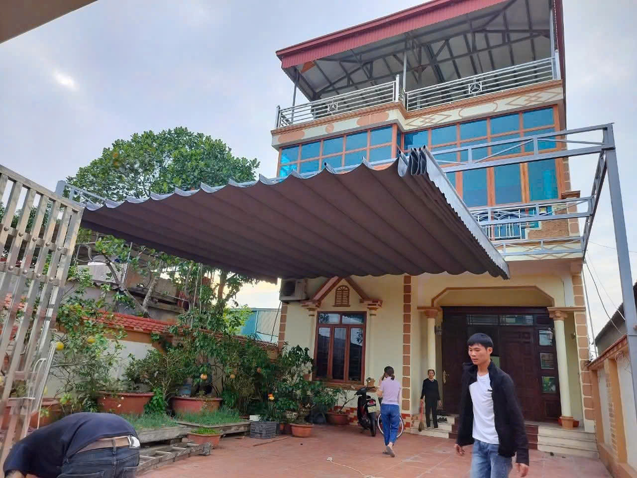l&agrave;m m&aacute;i xếp di động tại l&acirc;m đồng