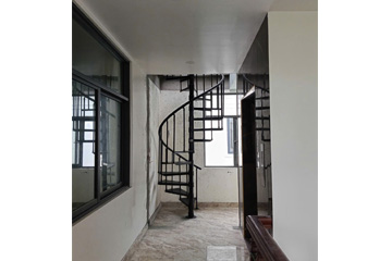 Thang lắp tại Thảo Điền, Quận 2